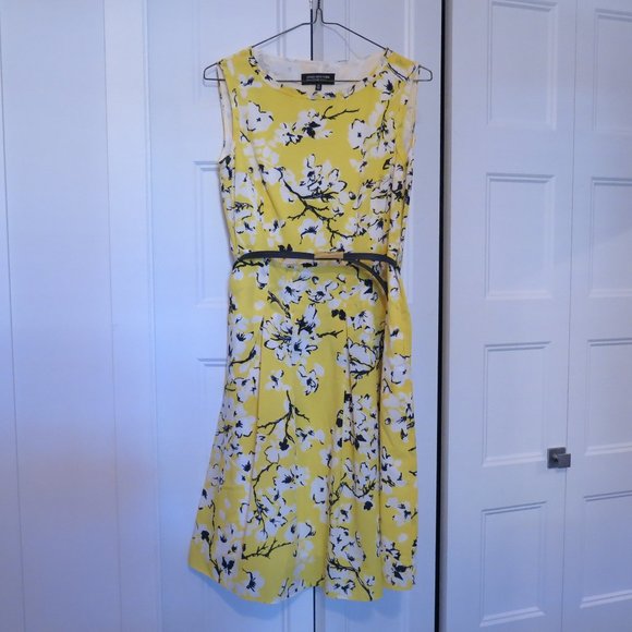Jones New York Petite Sleeveless Belted Floral Dress Size 6P - Picture 2 of 4